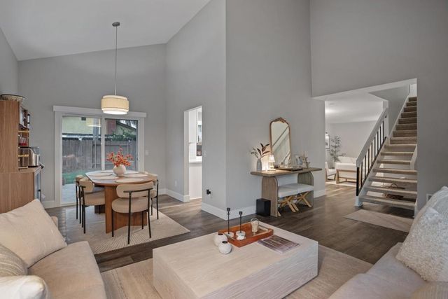 4588 Vinyard St, Oceanside, CA 92057