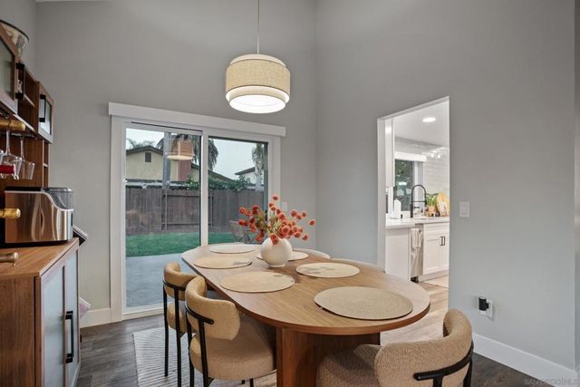 4588 Vinyard St, Oceanside, CA 92057