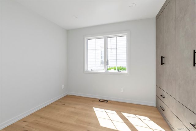 157 Lincoln Avenue 1, Mineola, NY 11501