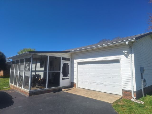 101 Lisa Cir, Winchester, TN 37398