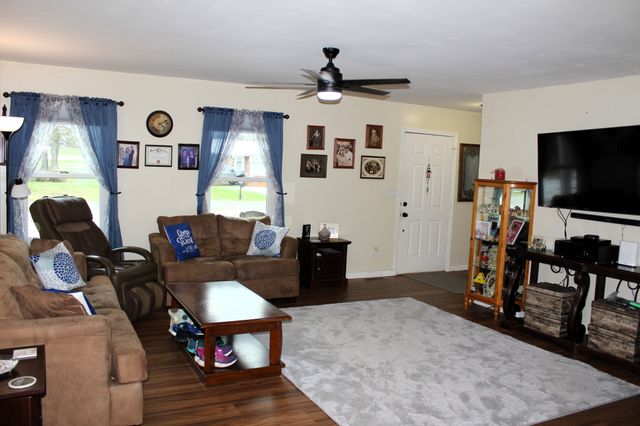 101 Lisa Cir, Winchester, TN 37398