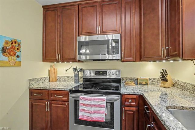 120 Archer RD, Newport News, VA 23606