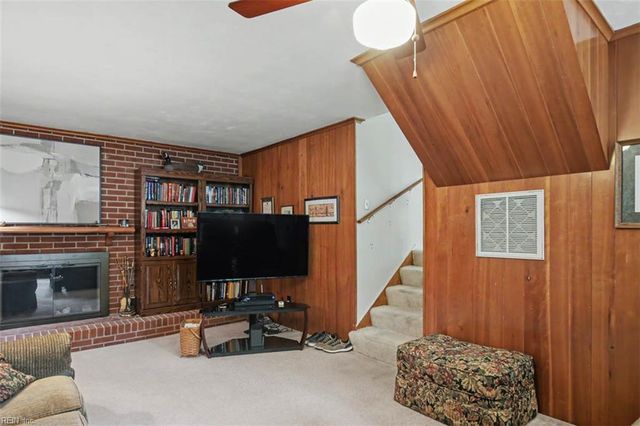 120 Archer RD, Newport News, VA 23606
