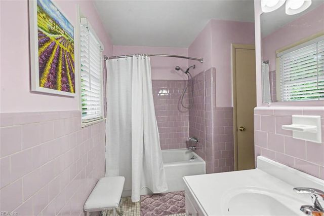 120 Archer RD, Newport News, VA 23606