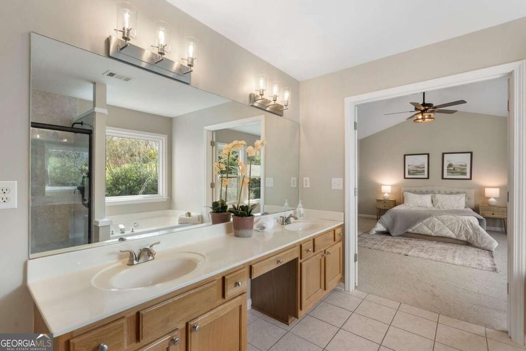 2420 Greyhurst Way SW, Smyrna, GA 30082 — photo 5