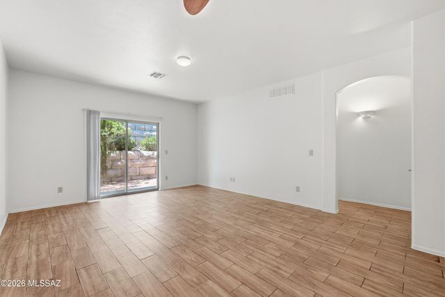 3869 N Forest Park Drive, Tucson, AZ 85718