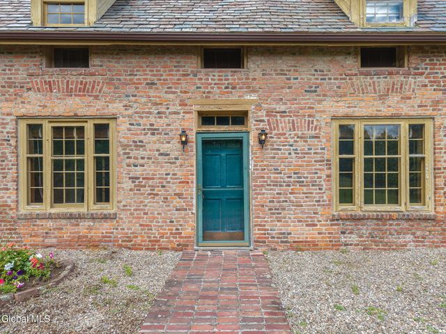 100 Truax Lane, Guilderland, NY 12084