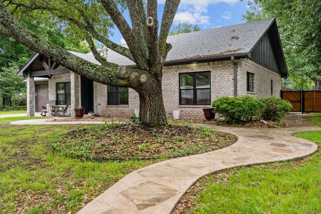105 Mclean Drive, Crockett, TX 75835