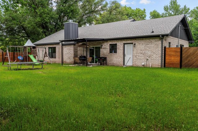 105 Mclean Drive, Crockett, TX 75835