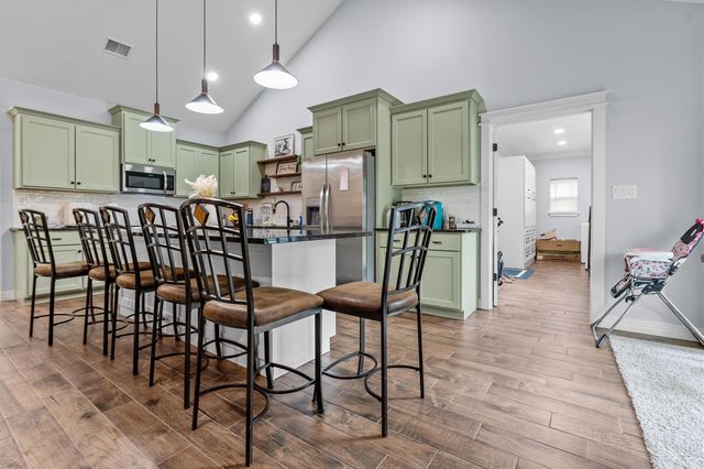 105 Mclean Drive, Crockett, TX 75835