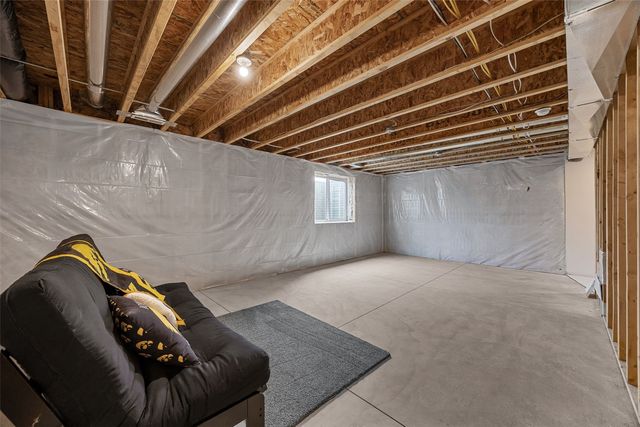 2411 Bluegrass St, Marion, IA 52302