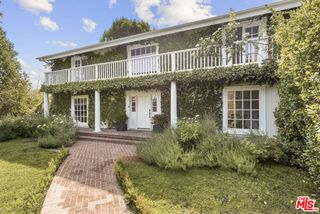 5020 Bilmoor Avenue, Tarzana (los Angeles), CA 91356