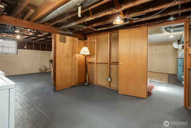 3802 NE 52nd Street, Seattle, WA 98105