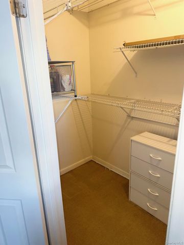 23 Windle Park B, Tarrytown, NY 10591