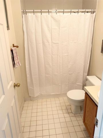 23 Windle Park B, Tarrytown, NY 10591