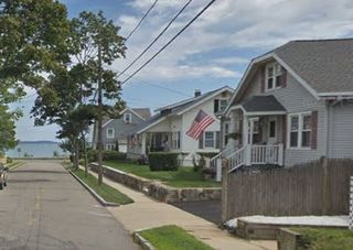 71 Ocean St, Quincy, MA 02171