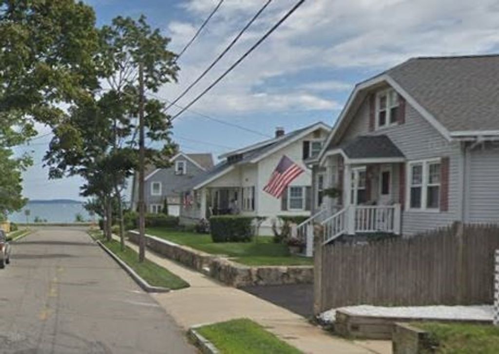 71 Ocean St, Quincy, MA 02171