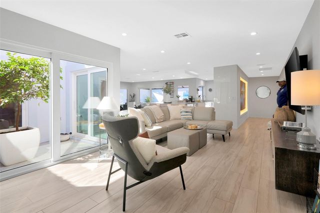 3694 GLEN OAKS MANOR DRIVE, Sarasota, FL 34232