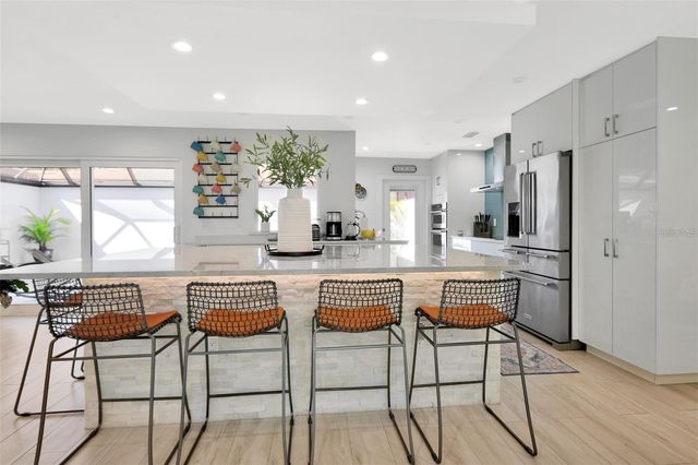 3694 GLEN OAKS MANOR DRIVE, Sarasota, FL 34232