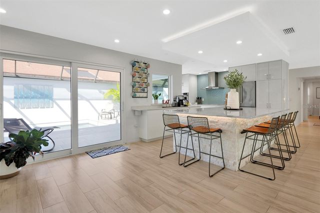 3694 GLEN OAKS MANOR DRIVE, Sarasota, FL 34232