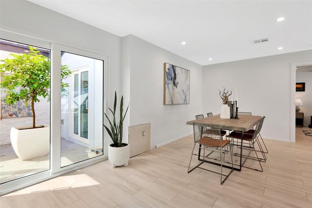 3694 GLEN OAKS MANOR DRIVE, Sarasota, FL 34232