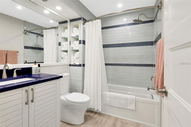 3694 GLEN OAKS MANOR DRIVE, Sarasota, FL 34232