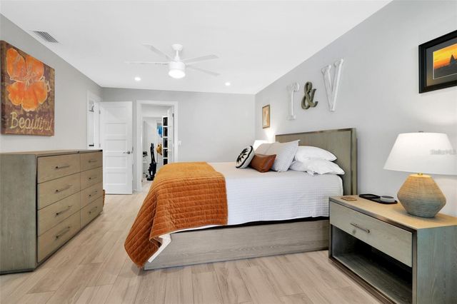 3694 GLEN OAKS MANOR DRIVE, Sarasota, FL 34232