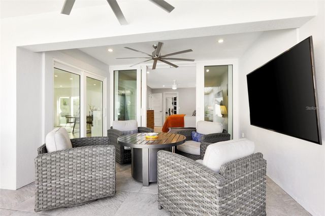 3694 GLEN OAKS MANOR DRIVE, Sarasota, FL 34232