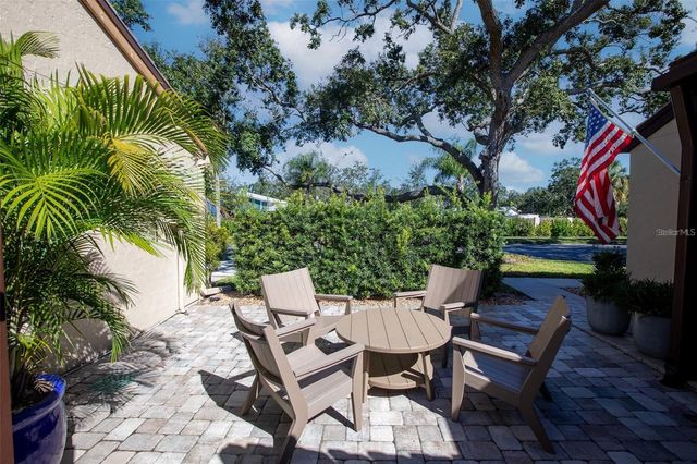 3694 GLEN OAKS MANOR DRIVE, Sarasota, FL 34232