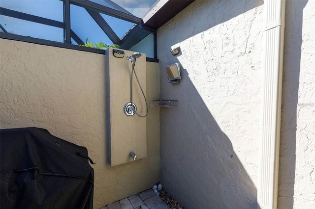 3694 GLEN OAKS MANOR DRIVE, Sarasota, FL 34232