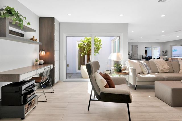 3694 GLEN OAKS MANOR DRIVE, Sarasota, FL 34232