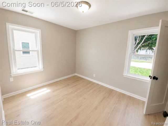 3926 21st Street, Wyandotte, MI 48192