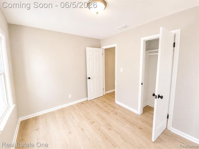 3926 21st Street, Wyandotte, MI 48192
