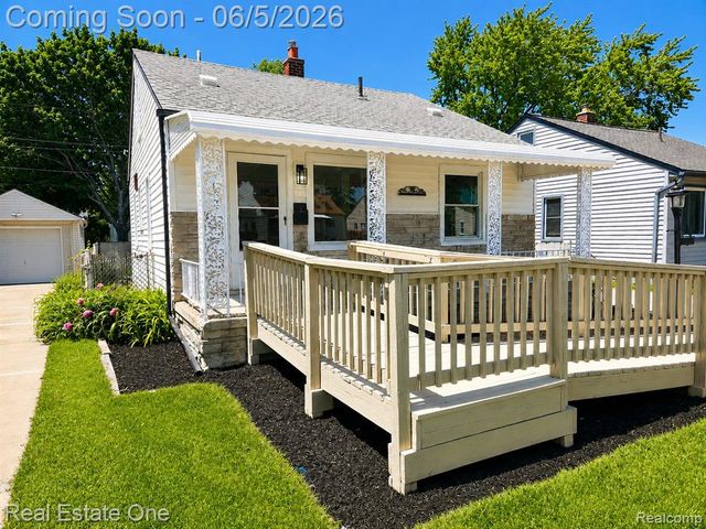 3926 21st Street, Wyandotte, MI 48192