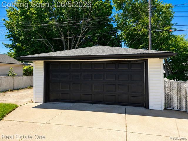 3926 21st Street, Wyandotte, MI 48192
