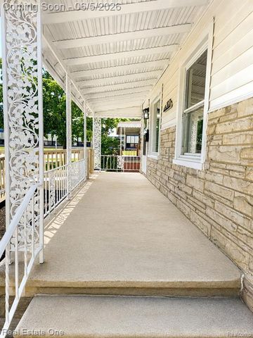3926 21st Street, Wyandotte, MI 48192