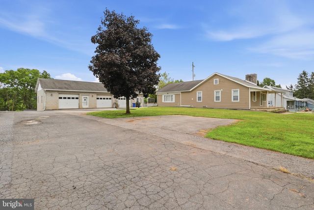 430 HYKES MILL RD, Manchester, PA 17345