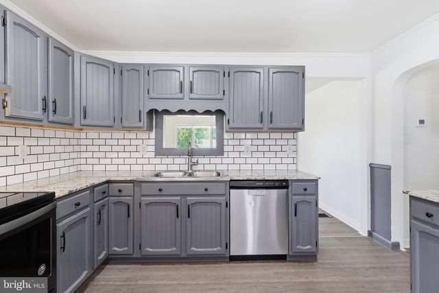 430 HYKES MILL RD, Manchester, PA 17345