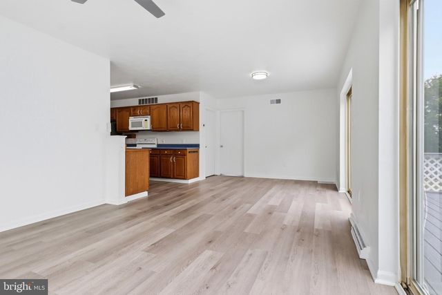 430 HYKES MILL RD, Manchester, PA 17345