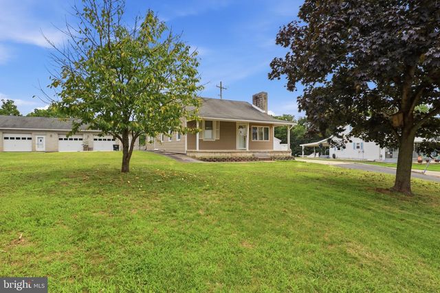 430 HYKES MILL RD, Manchester, PA 17345