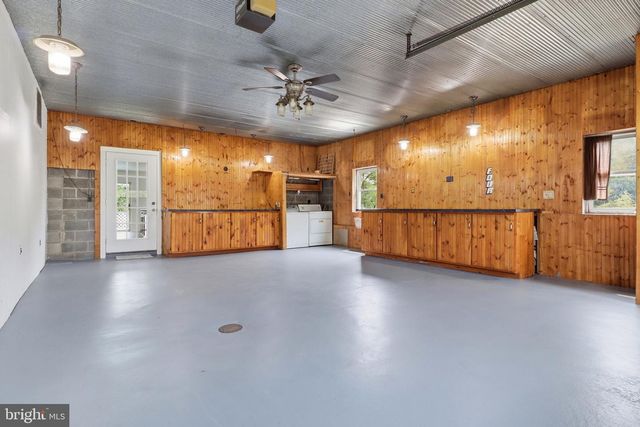 430 HYKES MILL RD, Manchester, PA 17345