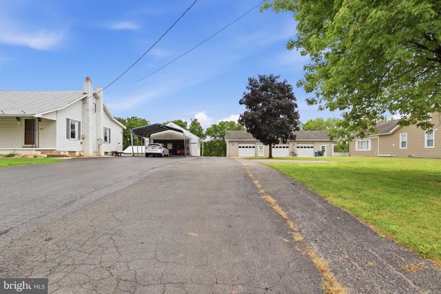 430 HYKES MILL RD, Manchester, PA 17345