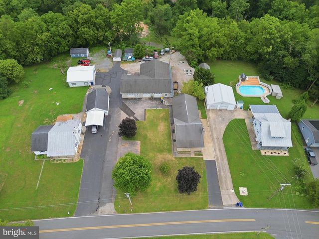 430 HYKES MILL RD, Manchester, PA 17345
