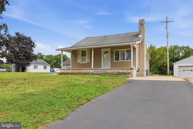 430 HYKES MILL RD, Manchester, PA 17345