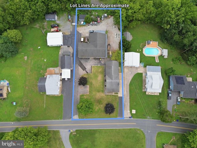 430 HYKES MILL RD, Manchester, PA 17345