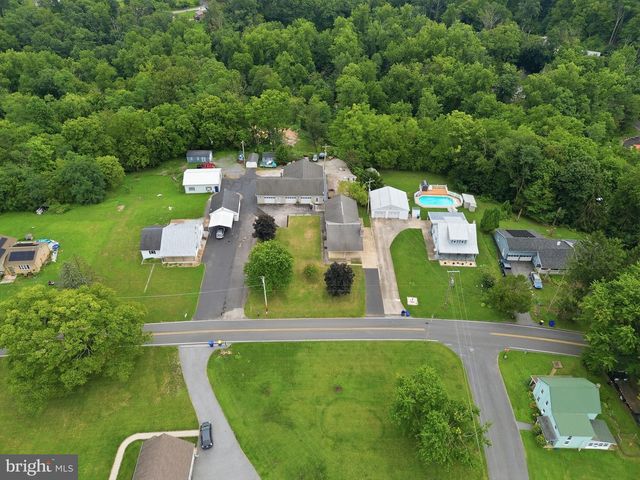 430 HYKES MILL RD, Manchester, PA 17345