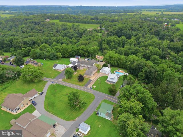 430 HYKES MILL RD, Manchester, PA 17345