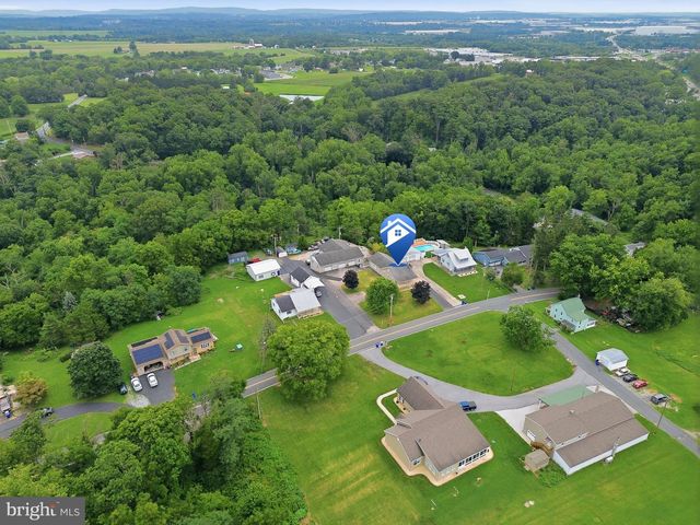 430 HYKES MILL RD, Manchester, PA 17345