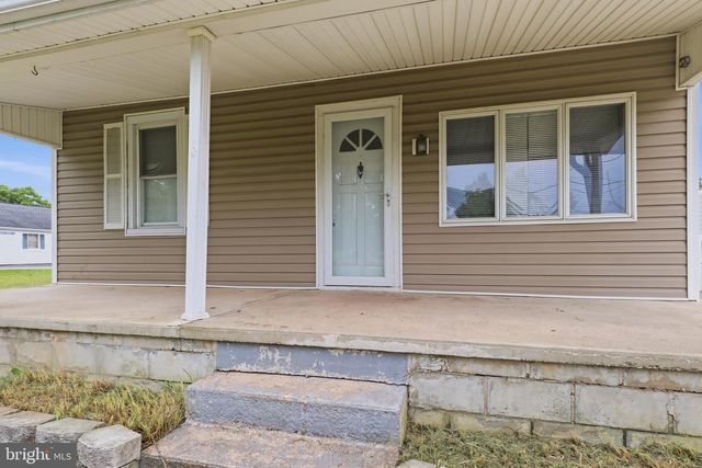 430 HYKES MILL RD, Manchester, PA 17345