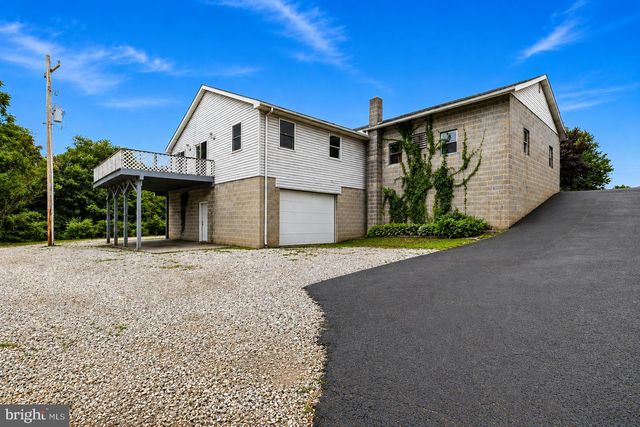 430 HYKES MILL RD, Manchester, PA 17345